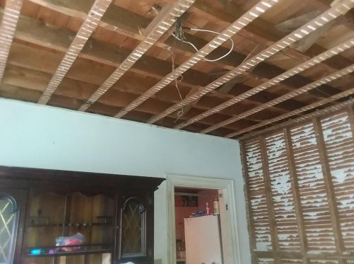 6 Maple St, Standish, ME 04084-5454