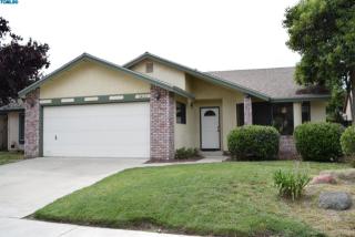 3431 Heritage St, Visalia, CA 93277-8802