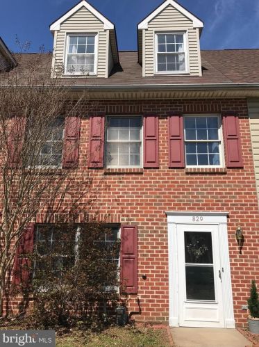 829 Hershey Ave, Lancaster, PA 17603-5862