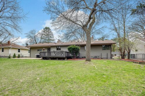 165 Hawes Ave, Saint Paul MN  55126-6205 exterior