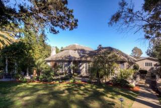 1541 Crest Dr, Encinitas, CA 92024-5210