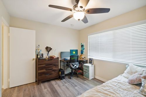 857 Crosby Ave, Simi Valley CA  93065-5012 exterior