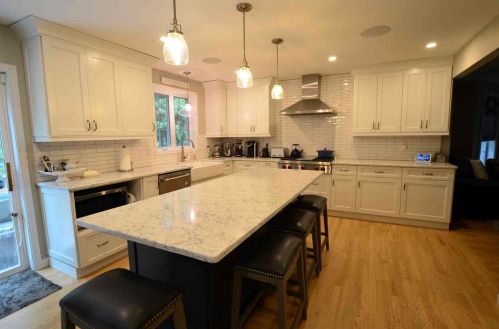 10 Fairhaven Rd, Nashua, NH 03060-5304