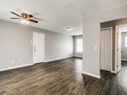 3037 Mccarthy St, Irving TX  75062-4150 exterior