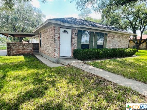 420 Chukar Dr, Victoria, TX 77905-0549