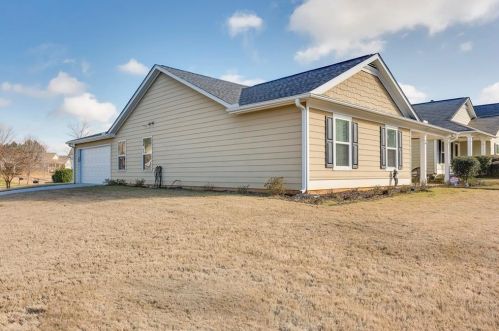75 Bellerive Ln, Porterdale, GA 30014-4119