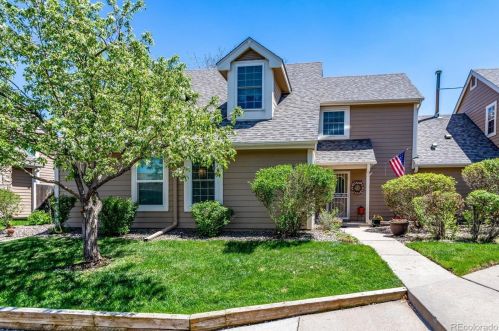 13264 Asbury Dr, Aurora, CO 80014-4302