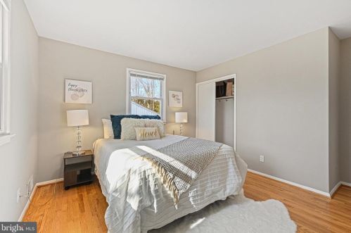7910 Gosport Ln, Springfield VA  22151-2407 exterior