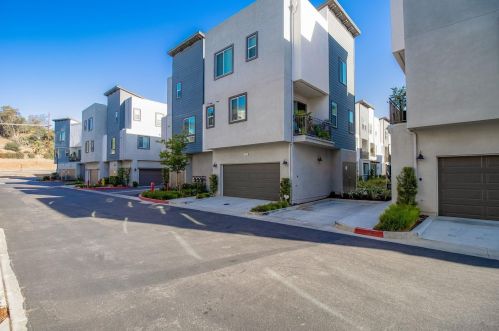 2540 Escondido Blvd, Escondido, CA 92025