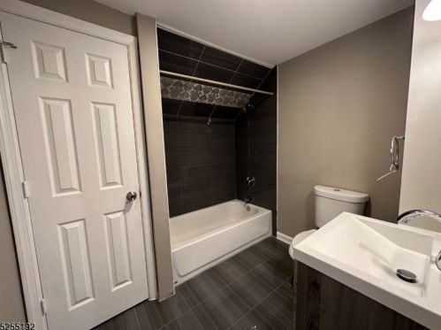 334 9th St, Paterson NJ  07508-2118 exterior