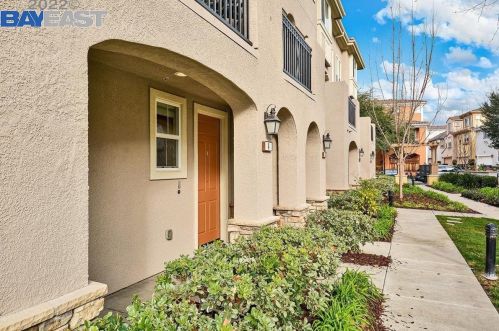 207 Heligan Ln, Livermore, CA 94551-6428