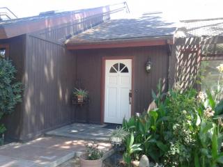 5702 Behymer Ave, Clovis, CA 93619-9566