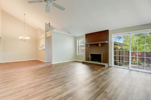 2043 Clubview Dr, Carrollton TX 75006-1703 exterior