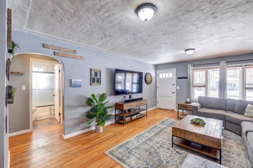 3265 Marion St, Englewood CO 80113-3951 exterior