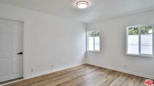 13606 Lemoli Ave, Hawthorne CA  90250-7722 exterior