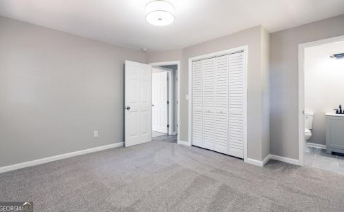 5864 Ronnie Dr, Rex GA 30273-1059 exterior