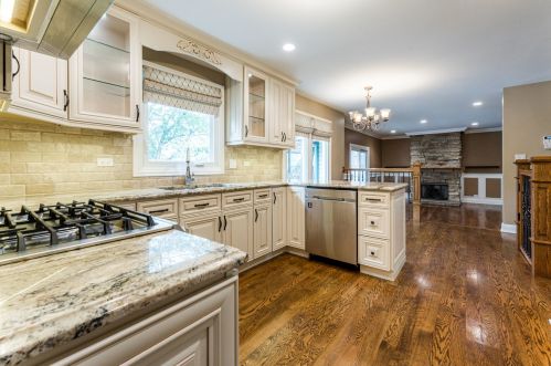 1502 Frank Ave, Bannockburn IL  60015-3523 exterior