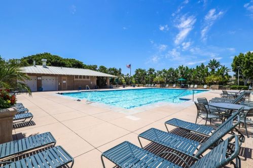 7 Rhode Is, Irvine CA  92606-1755 exterior