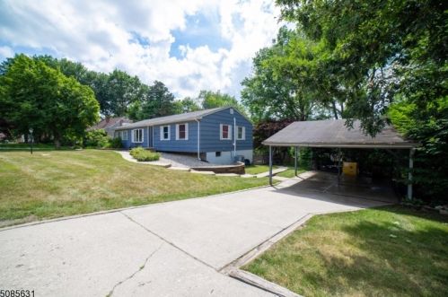 5 Timberview Dr, Wantage, NJ 07461-4416