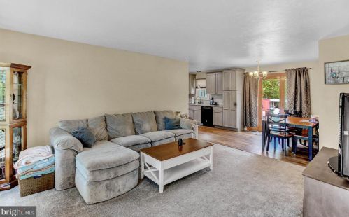 1650 Rainbow Cir, York, PA 17408-4244