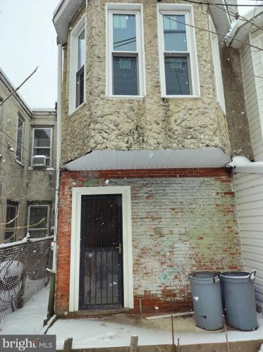 431 42nd St, Philadelphia, PA 19104-2216