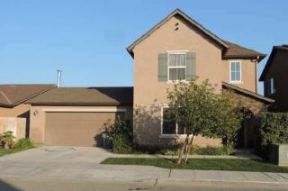 493 Renn Ave, Fresno, CA 93727-3522