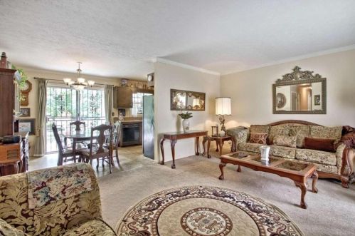 2203 Fairway Cir, Atlanta GA  30319-3825 exterior