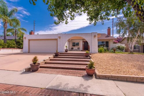 3080 Granville Ave, Simi Valley, CA 93063-1720