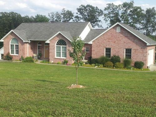 9146 Saddleback Trl, Bloomsdale, MO 63627-8107
