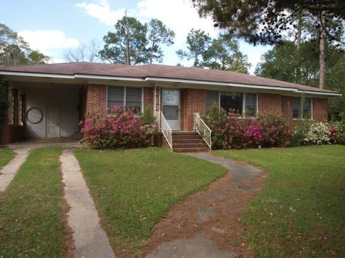 113 Glynn Ave, Fitzgerald, GA 31750-2332