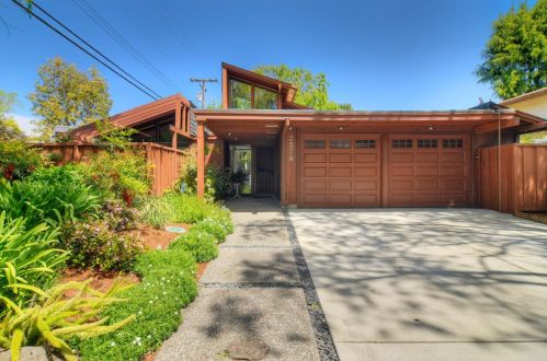 2579 Greer Rd, Palo Alto, CA 94303-3515