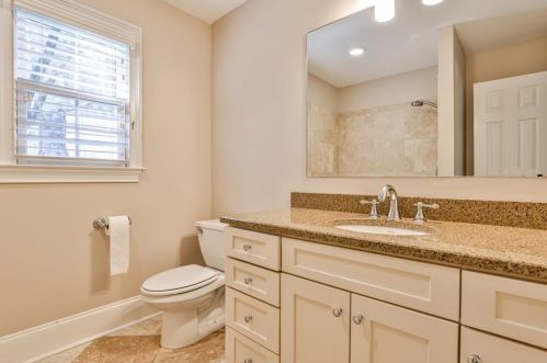 627 Hillpine Dr, Atlanta GA  30306-3222 exterior