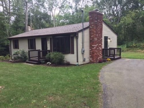 272 Log Bridge Rd, Coventry, RI 02816-4518