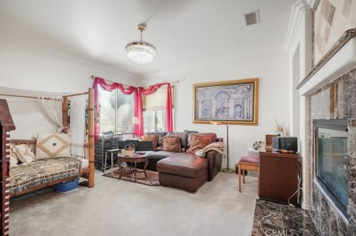 11364 Pondhurst Way, Riverside CA  92505-3471 exterior