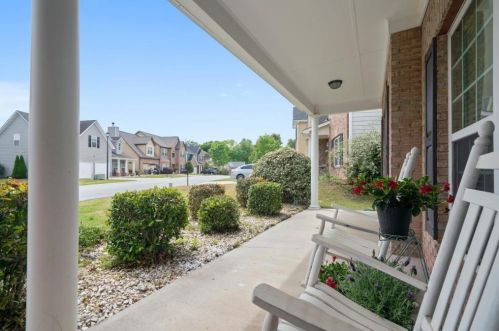 2698 Red Mulberry Ln, Braselton, GA 30517-6260