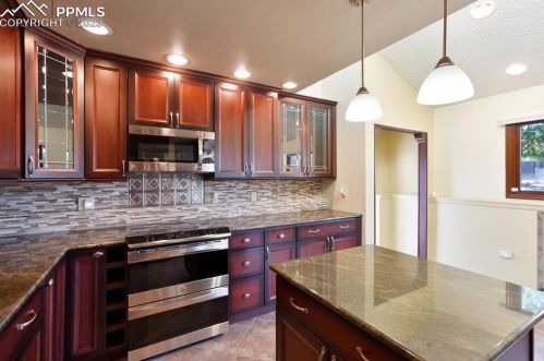 3112 Sunrise Cir, Canon City CO 81212-9174 exterior