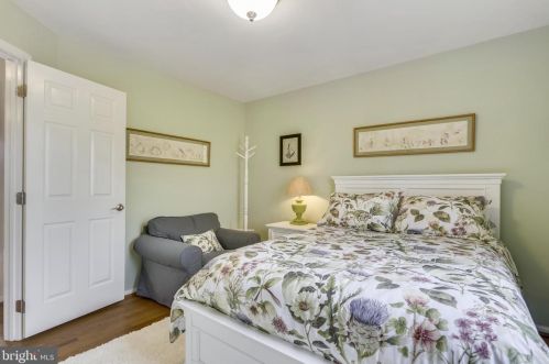 10783 Kinloch Rd, Silver Spring MD 20903-1227 exterior