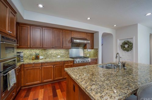 30 Juneberry, Irvine CA  92606-4503 exterior