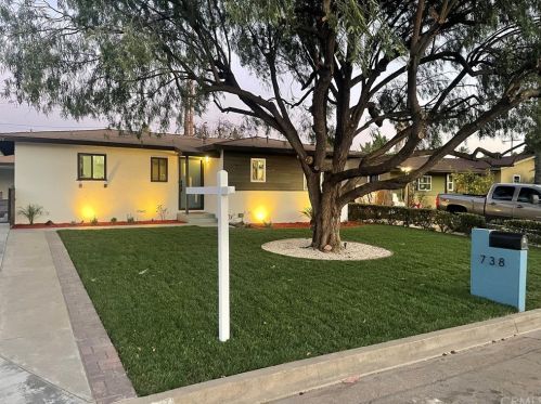 738 Vecino Dr, Glendora, CA 91740-4165
