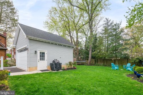 308 Linden Ave, Tavistock NJ 08033-2519 exterior