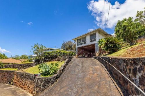 2616 Peter St, Honolulu HI  96816-2013 exterior