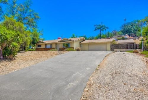 906 Nordahl Rd, San Marcos, CA 92069-3518
