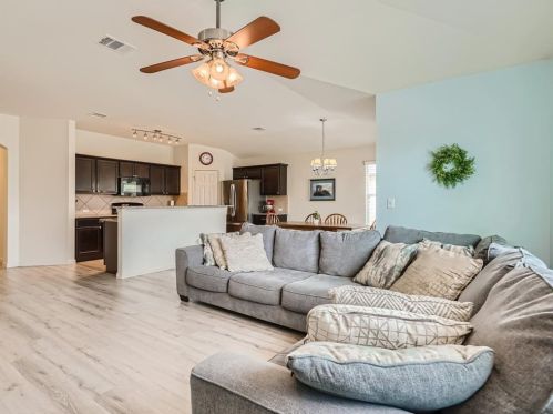 245 Wallops, Uhland TX 78640-4180 exterior