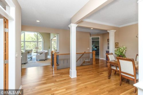 5 Hawthorne Ct, Saint Paul MN  55127-6476 exterior