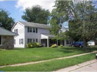 14 Holton Ln, Willingboro, NJ 08046-1820