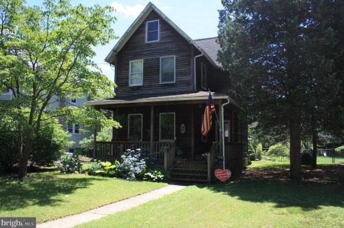 20 Rowland St, Palmyra, NJ 08065-1832
