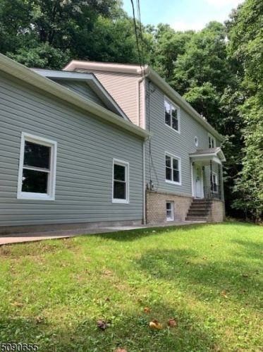 22 Quenby Mountain Rd, Great Meadows, NJ 07838-2206