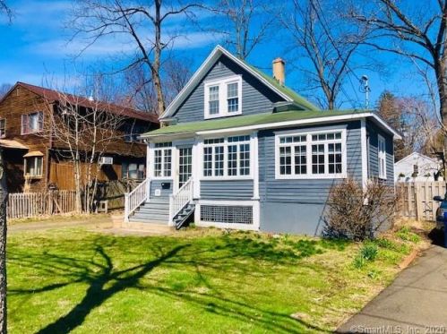 16 Mills St, Norwalk, CT 06850-2006