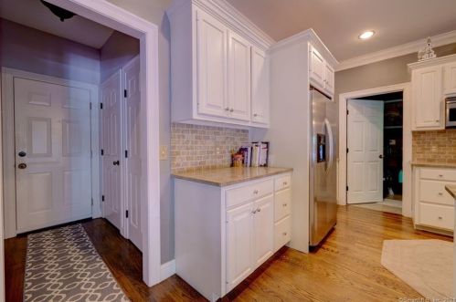 53 Crystal Ridge Dr, Ellington CT  06029-3052 exterior