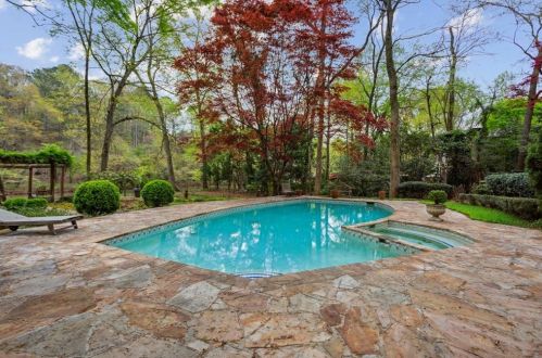 1840 Brandon Hall Dr, Atlanta GA  30350-3709 exterior